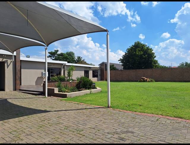 4 BEDROOM HOUSE FOR SALE IN RENSBURG